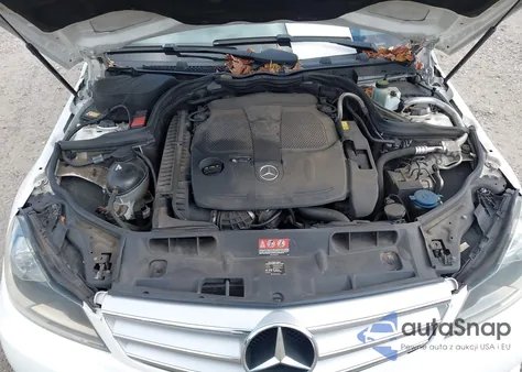 2013 Mercedes-Benz C 300 Sport 4Matic из США, поврежденный, VIN WDDGF8AB0DG144324